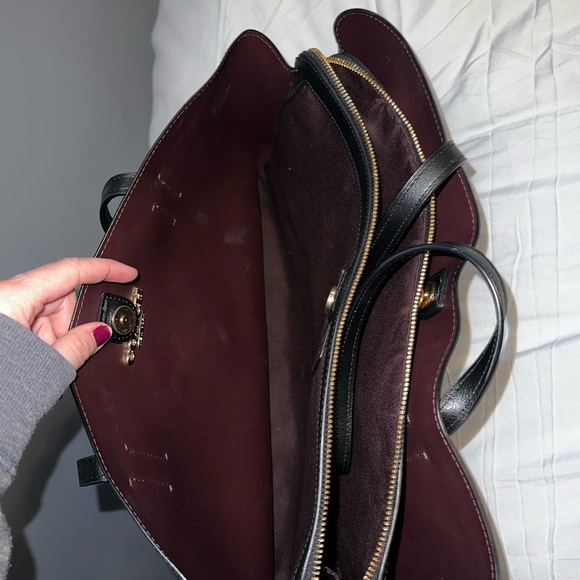 Authentic large COACH multi-pocket and zipper tote - Picture 5 of 8